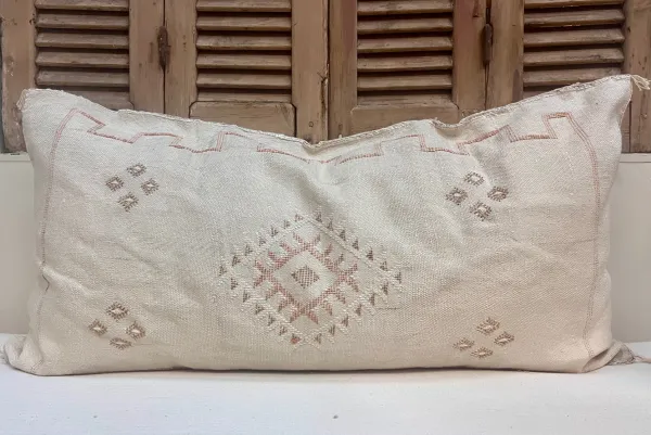 Sabra Kussen uit Marokko Beige 100cm x 50cm incl vulling nr.63038