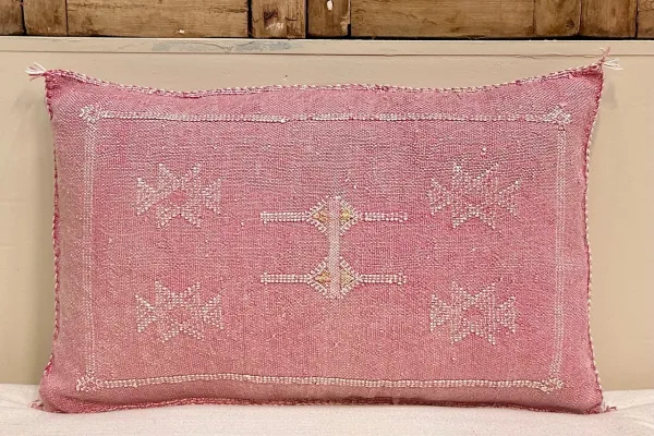 Sabra Kussen uit Marokko roze 60cm x 40cm incl vulling nr.93365