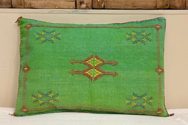 Sabra Kussen uit Marokko groen 60cm x 40cm incl vulling nr.93376