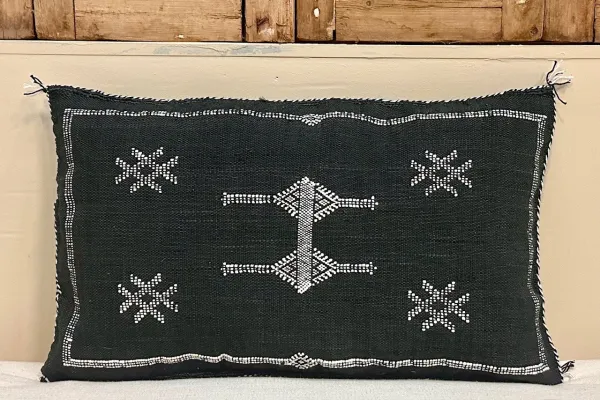 Sabra Kussen uit Marokko zwart 60cm x 40cm incl vulling nr.93383
