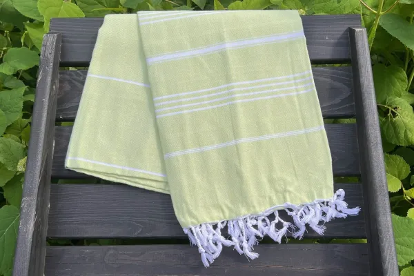Hamamdoek limegroen 100% katoen (180cm x 100cm)     