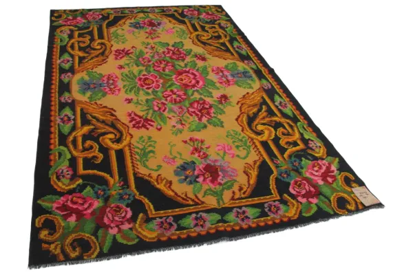 Authentieke Rozenkelim, handgeweven in Moldavie  300cm x 197cm
