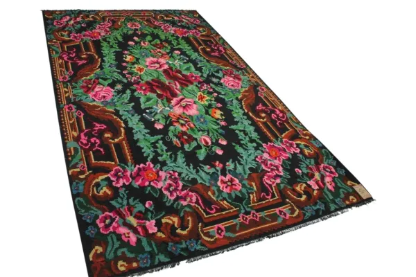 Rozenkelim authentiek, handgeweven in Moldavie  385cm x 240cm 