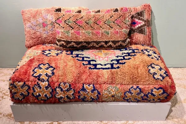 SALE Marokkaanse Poef XL 120cm x 60cm x 25cm nr: 67009 (gaatje, zie foto's)