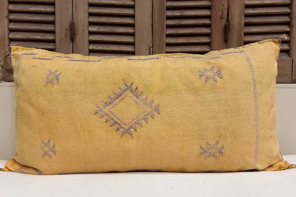 Sabra Kussen uit Marokko geel 100cm x 50cm incl vulling nr.56207