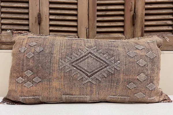 Sabra Kussen uit Marokko bruin 100cm x 50cm incl vulling nr.56224