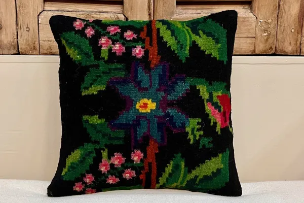 rozenkelim kussen nr.19110 40cm x 40cm incl binnenkussen 