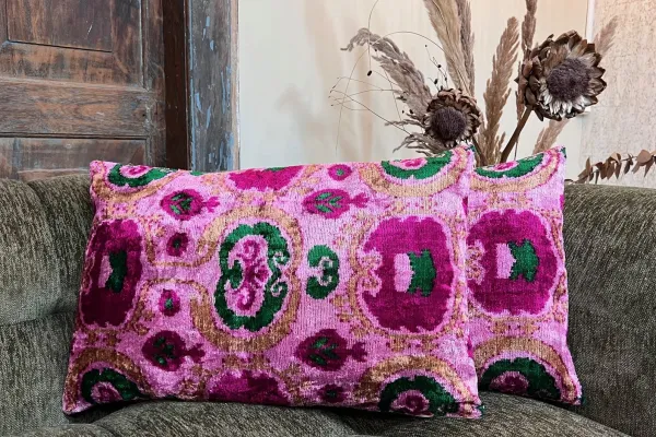 Ikat Velvet kussen paars 60cm x 40cm incl binnen kussen  