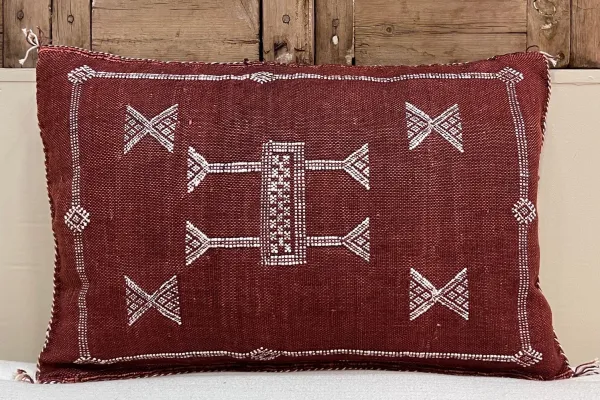 Sabra Kussen uit Marokko bordeauxrood 60cm x 40cm incl vulling nr.61104
