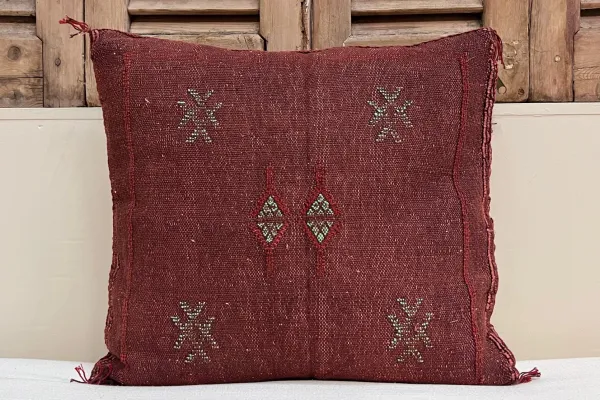 Sabra Kussen uit Marokko bordeauxrood 45cm x 45cm incl vulling nr.94025