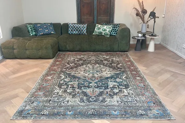 Sale vintage look vloerkleed 230cm x 160cm showroom model