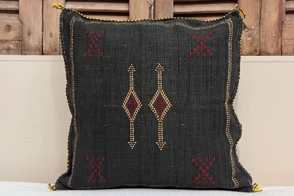 Sabra Kussen uit Marokko donkerbruin 45cm x 45cm incl vulling nr.94078