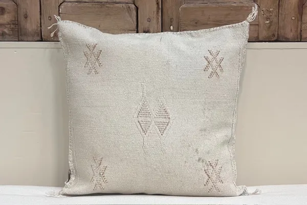 SALE Sabra Kussen uit Marokko 45cm x 45cm incl vulling nr.64079 (kussen heeft vlekken)