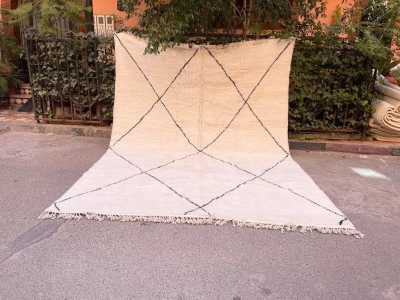 VERKOCHT Beni ouarain 56814 400cm x 300cm dit vloerkleed wordt eind December bij ons binnen verwacht.