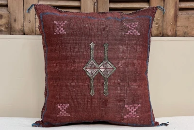 Sabra Kussen uit Marokko bordeauxrood 45cm x 45cm incl vulling nr.94045